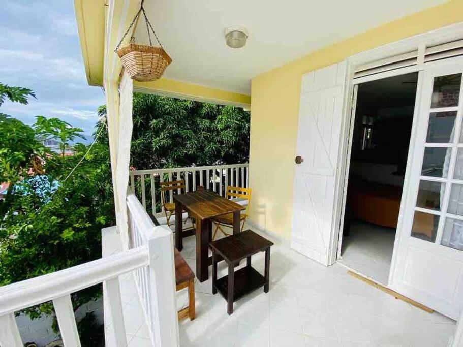 Habitation Nala Proche Bourg Apartment Terre-De-Haut ภายนอก รูปภาพ