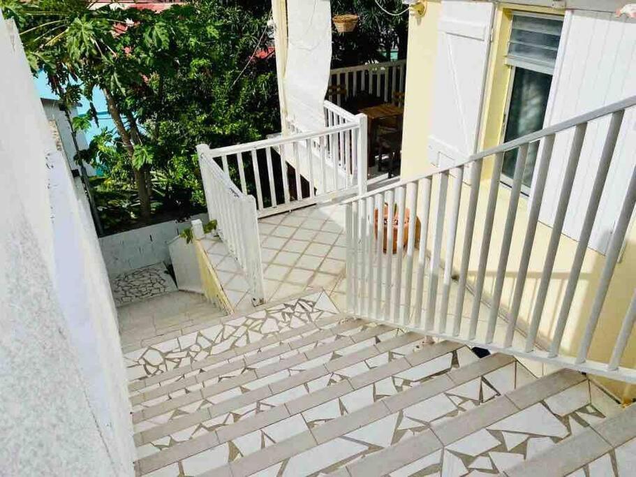 Habitation Nala Proche Bourg Apartment Terre-De-Haut ภายนอก รูปภาพ