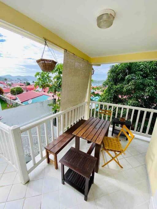 Habitation Nala Proche Bourg Apartment Terre-De-Haut ภายนอก รูปภาพ